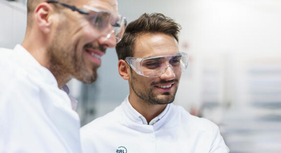 Un conseil personnalisé pour une solution parfaite.